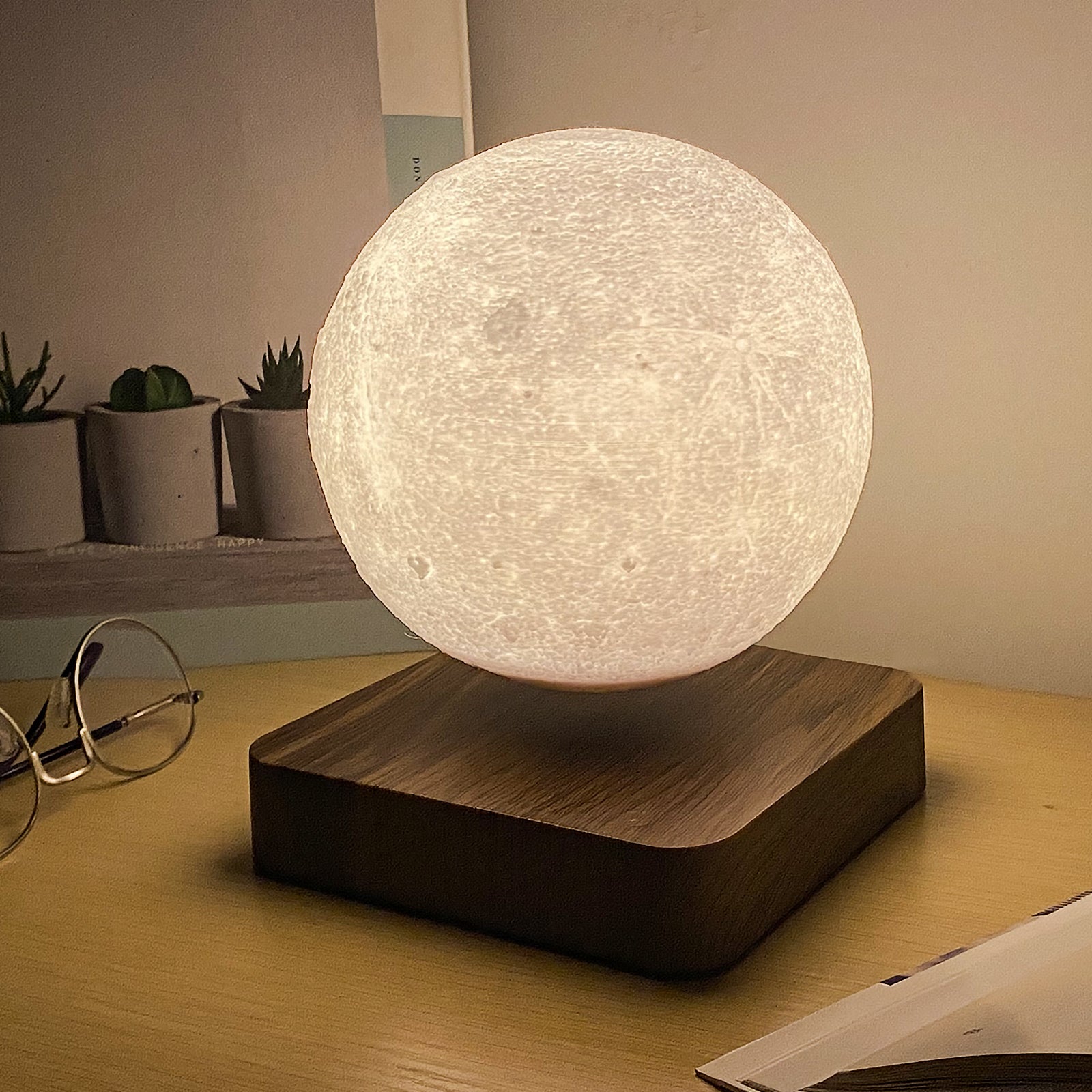 Magnetic Levitation Lamp
